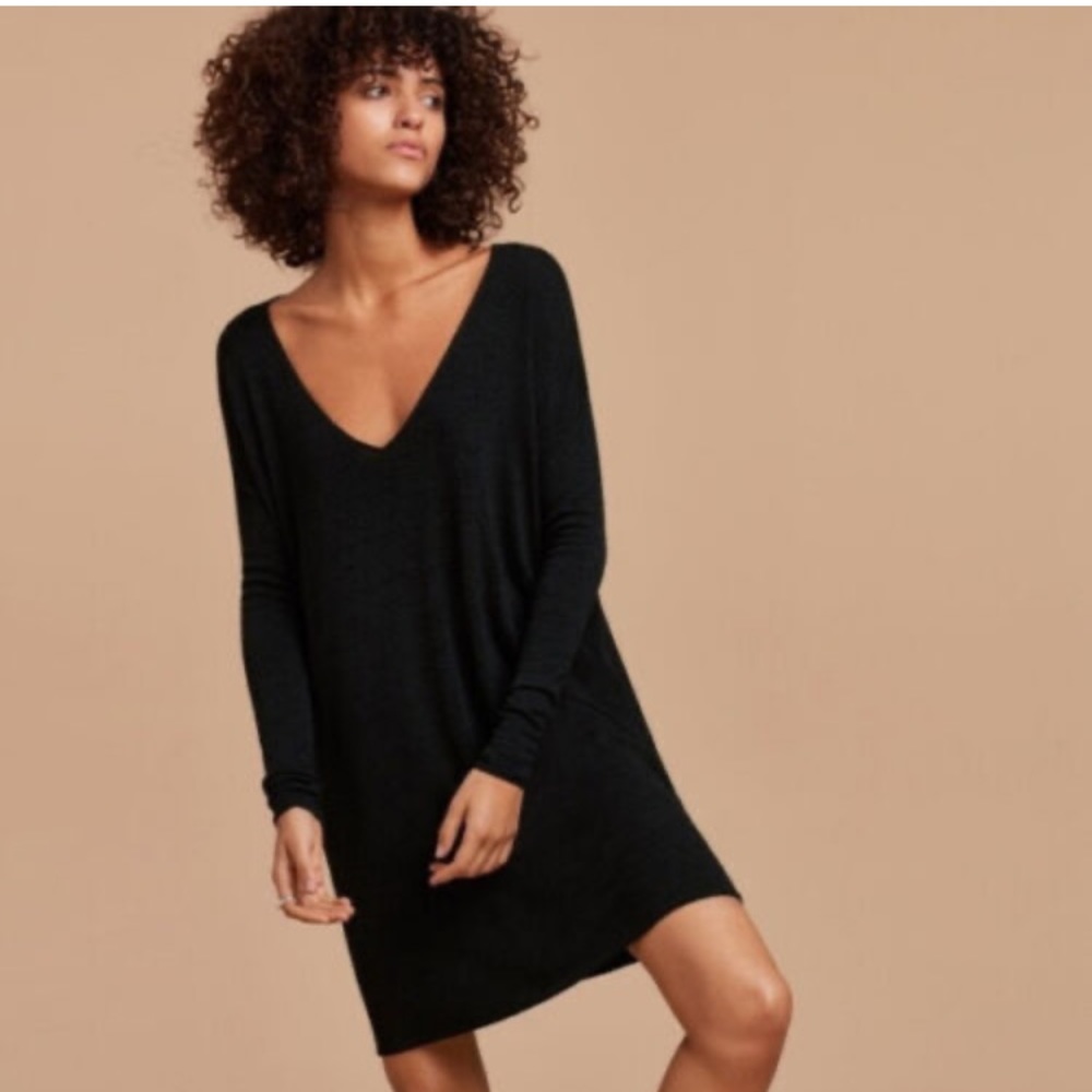 NWOT Aritzia Wilfred Free Women’s Black Gail Longsleeves VNeck Dress Sz XS
